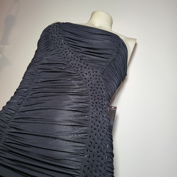 GRASS collection Size L one shoulder bodycon little BLACK dress - Picture 9 of 9